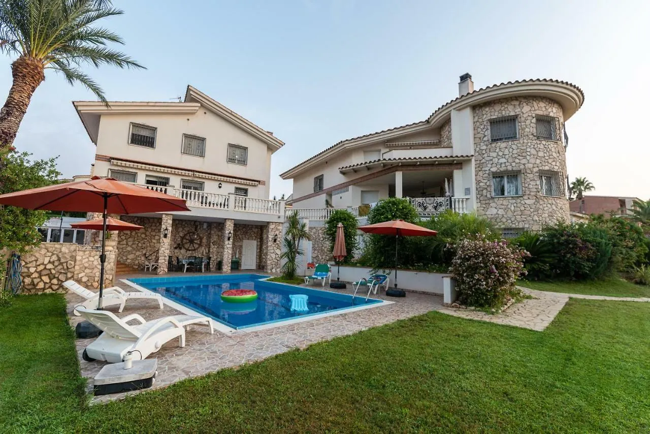 Villa Frente Al Mar location